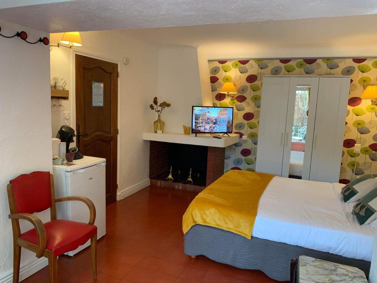 Villa Bleue - Les Pins Пор-Вандр Екстер'єр фото